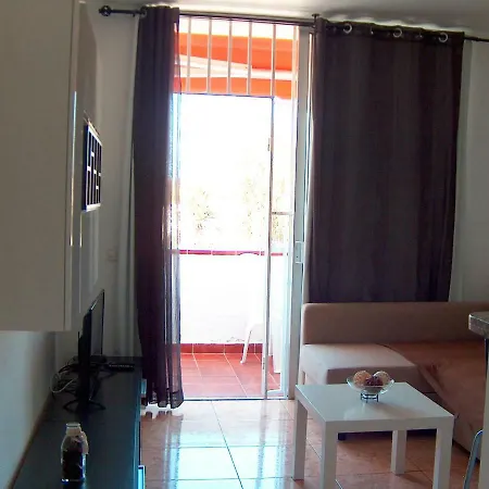 شقة Comfortable Studio By Helloapartments